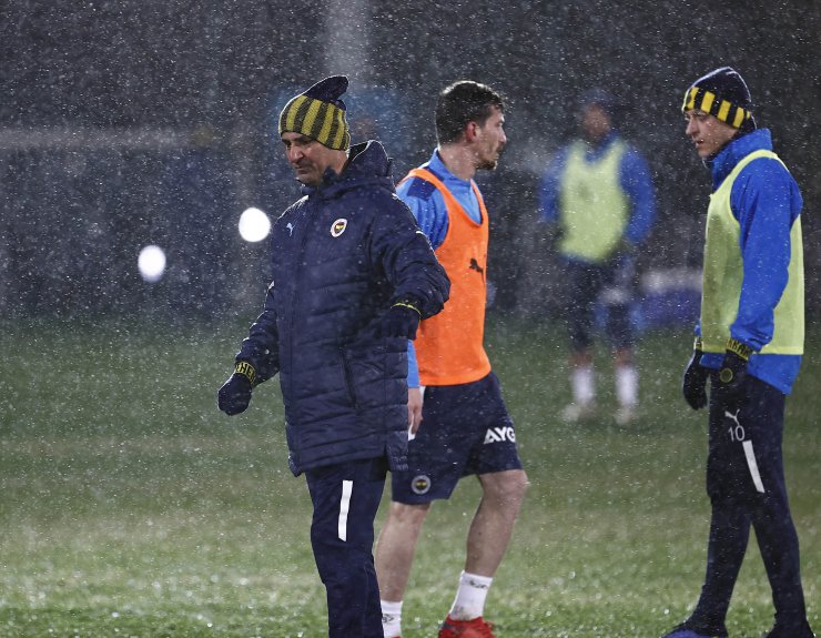 Fenerbahçe, İsmail Kartal yönetiminde çalıştı