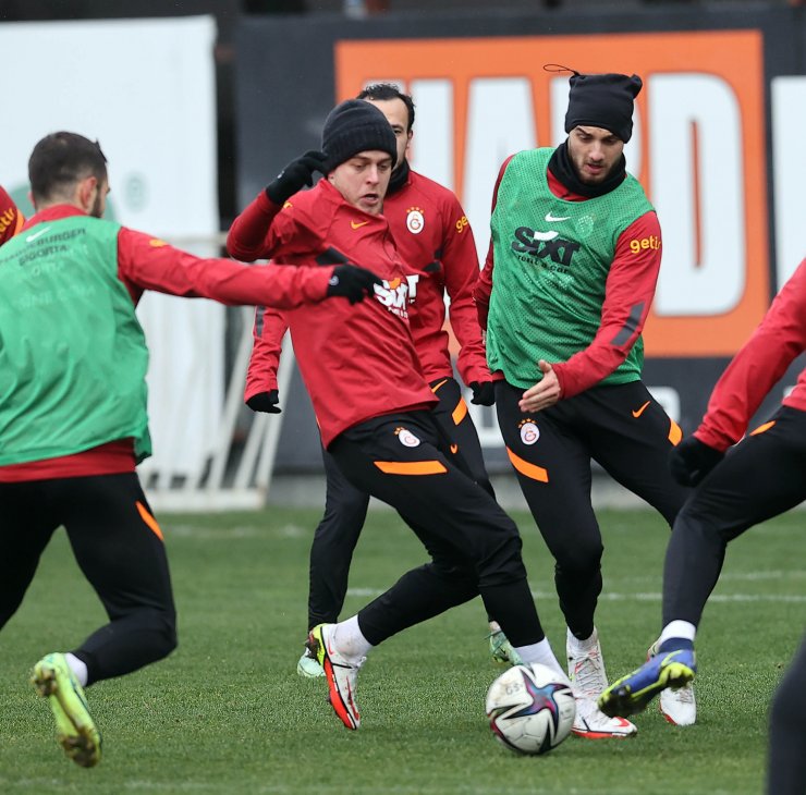 Galatasaray, Torrent yönetiminde çift idman gerçekleştirdi