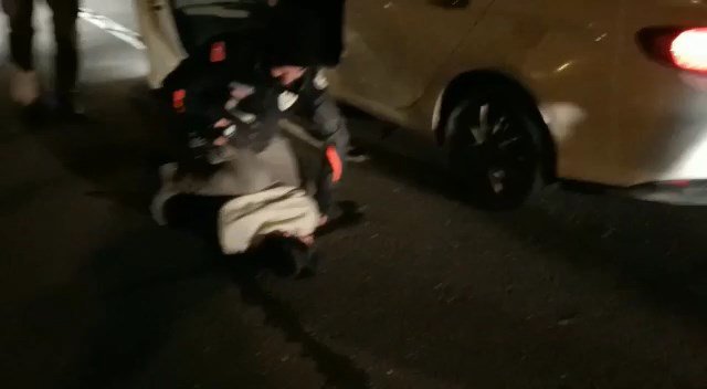 Otomobilin yakıt deposundan 16,5 kilo esrar çıktı: 3 gözaltı