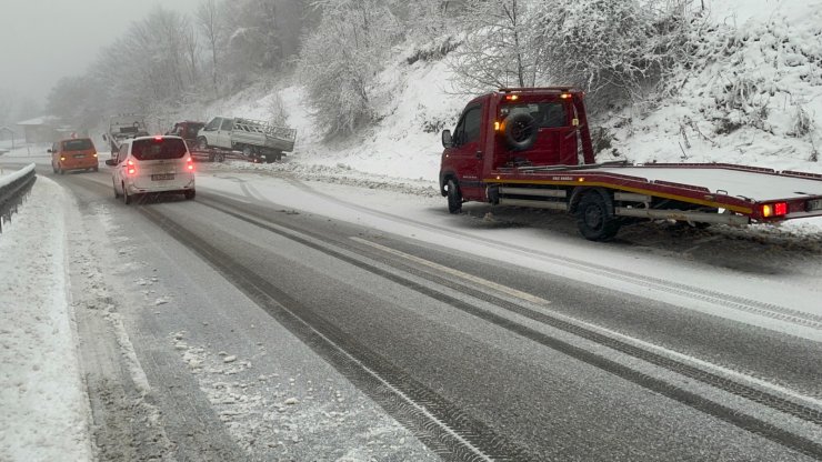 Zonguldak'ta 'kar' ulaşımı aksattı