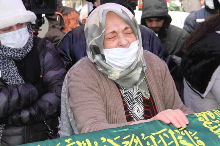 Annesi avukat Dilara'yı 'Katiline mi aşık oldun yavrum' diyerek uğurladı