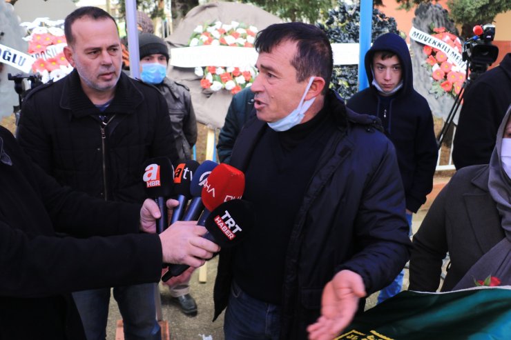 Annesi avukat Dilara'yı 'Katiline mi aşık oldun yavrum' diyerek uğurladı