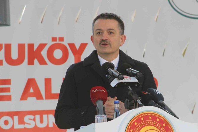 Bakan Pakdemirli: “Kılıçdaroğlu dönsün kendine baksın, kendisi bizatihi Kandil’in sözcüsüdür”