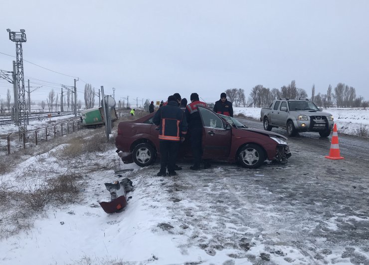 'Buzlanma' kazası: 4 yaralı