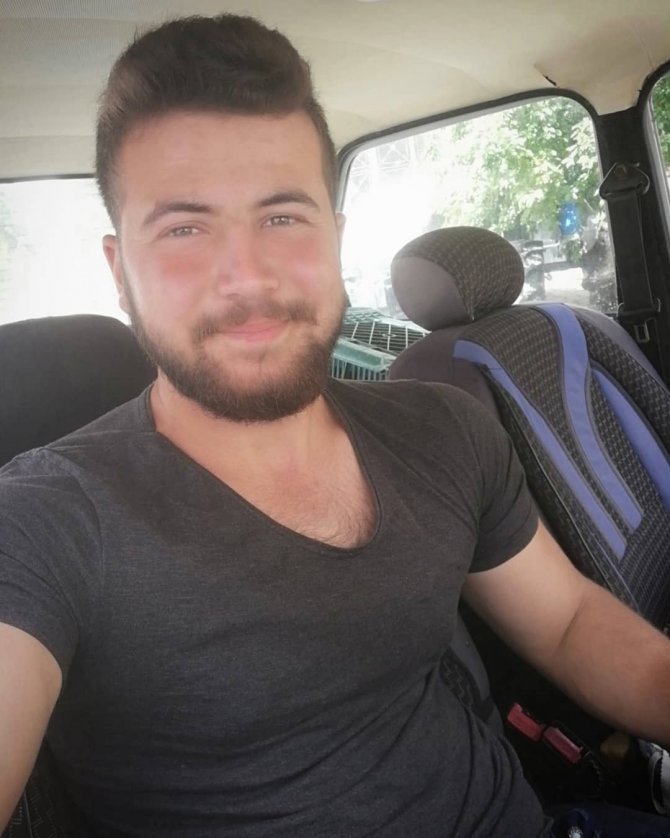 İş makinesine sıkışan işçi feci şekilde can verdi