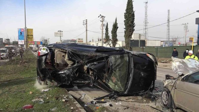 Kontrolden çıkıp karşı şeride böyle geçti...Can pazarı yaşandı