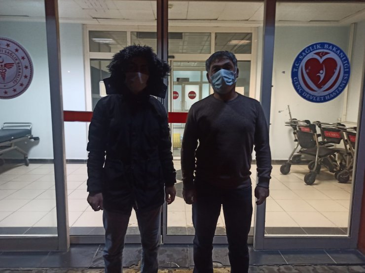 Köpeklerin saldırısına uğrayan baba- oğul yaralandı