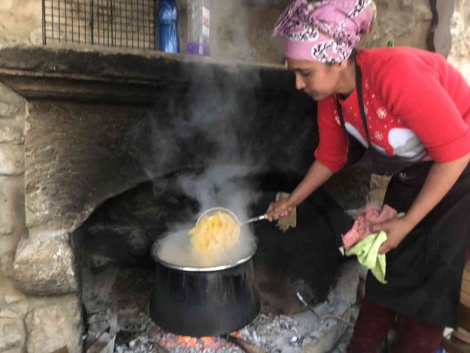 Para etmeyen narenciye şekerleme oldu, kilosu 200 TL