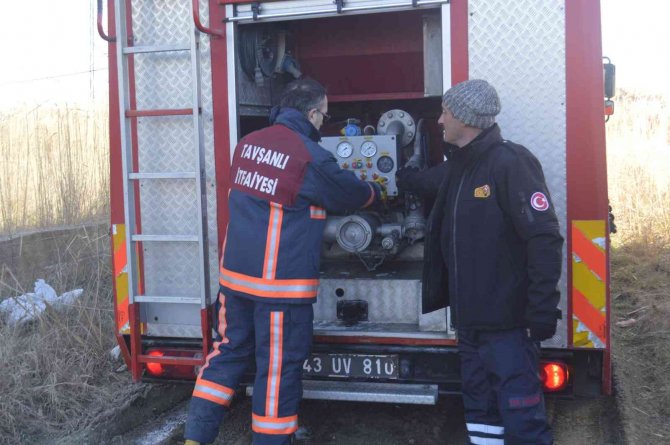 5 katlı binanın birinci katında yangın