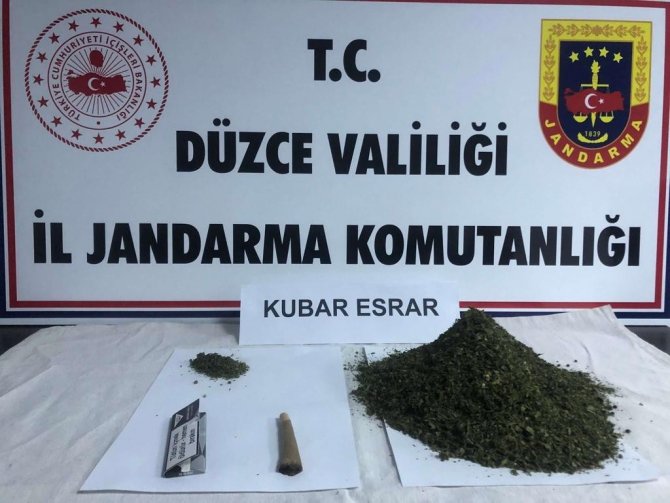 Düzce’de 305 gram uyuşturucu ele geçirildi