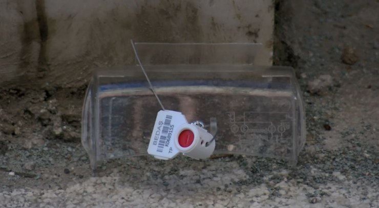 Elektriği kesmeye gelen görevlilere 'mınçıkalı' dayak 