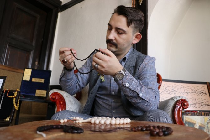 Koleksiyoner, tespih kültürüne araştırmalarıyla ışık tutmaya çalışıyor