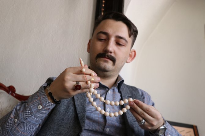 Koleksiyoner, tespih kültürüne araştırmalarıyla ışık tutmaya çalışıyor