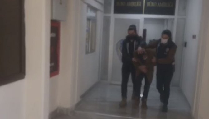 İçinde çocuk olan otomobili çalan şahıs yakalandı