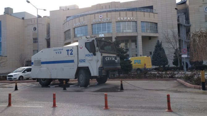 Konya’daki duruşmada kavga çıktı!