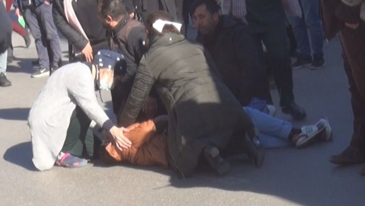 Otobüs çarpmasıyla yaralandı, ilk müdahaleyi kaza yerinden geçen hemşire yaptı 