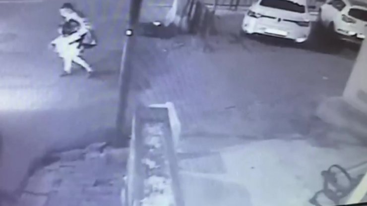 Otomobillerden hırsızlık yapan şüpheli yakalandı