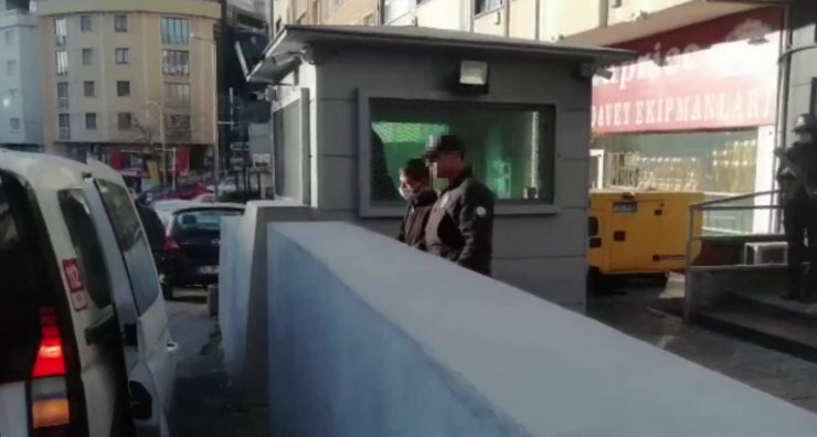 Otomobillerden hırsızlık yapan şüpheli yakalandı