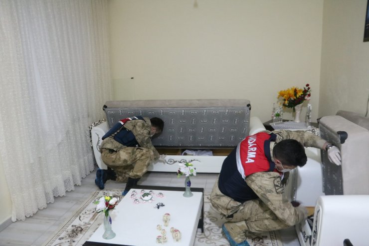 Uyuşturucu operasyonuna 4 tutuklama