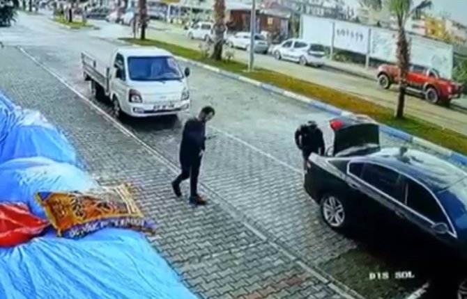 Vicdanları sızlatan olay: Patron, işçiyi arabası kirlenmesin diye bagajda taşıdı