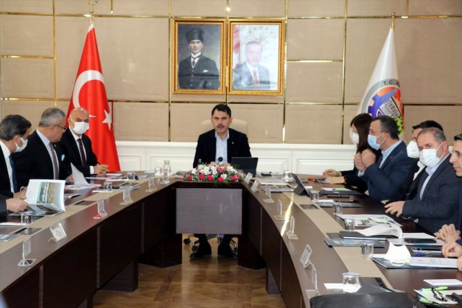 Bakan Kurum: Gece gündüz çalışmaya devam edeceğiz