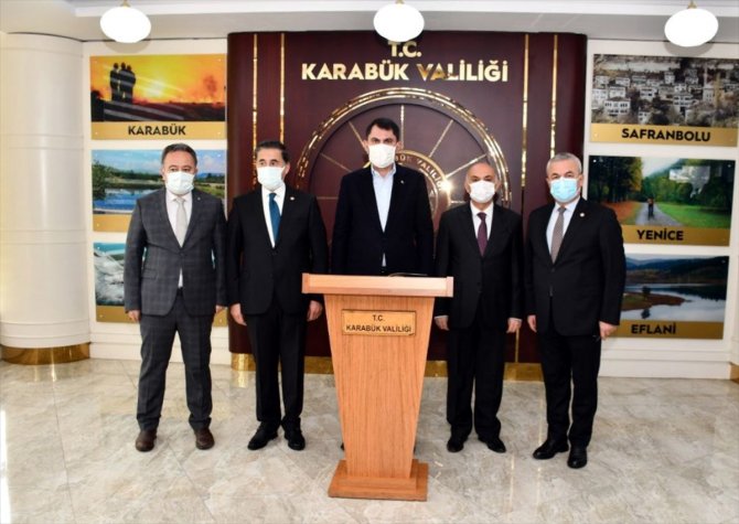 Bakan Kurum: Gece gündüz çalışmaya devam edeceğiz