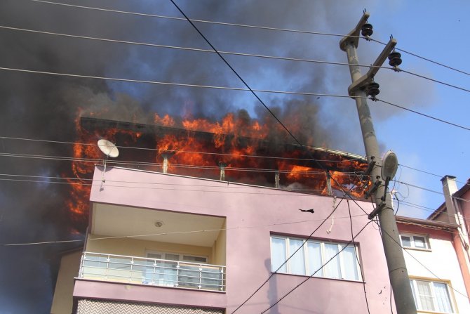 Görev yapan uzman çavuş, ev yangınında hayatını kaybetti