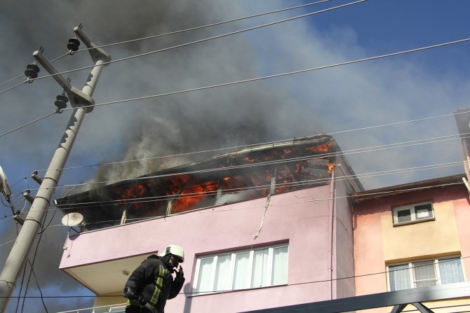 Görev yapan uzman çavuş, ev yangınında hayatını kaybetti