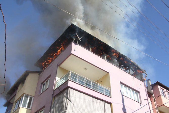 Görev yapan uzman çavuş, ev yangınında hayatını kaybetti