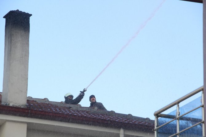 Görev yapan uzman çavuş, ev yangınında hayatını kaybetti