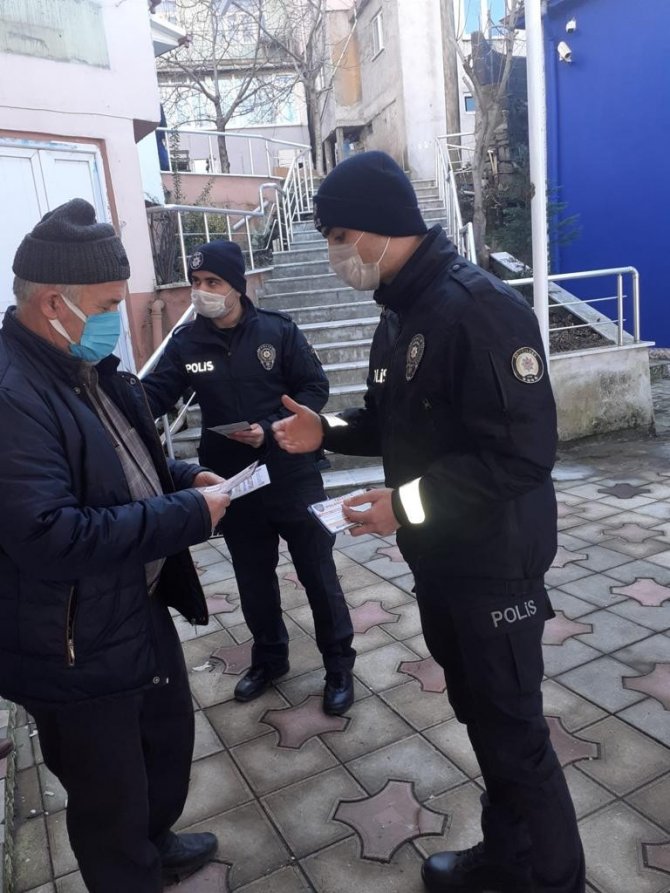 Polis dolandırıcılara karşı broşürle uyardı