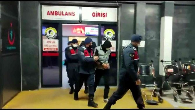 Böyle komşu düşman başına