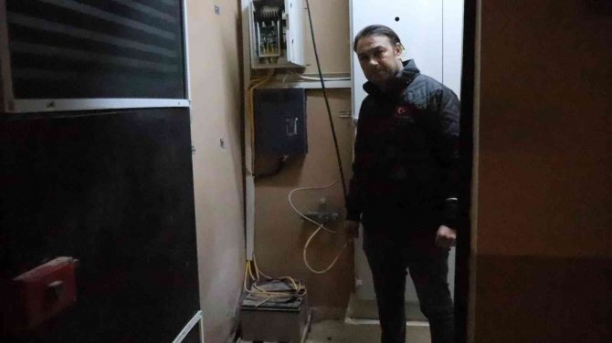 Böyle komşu düşman başına