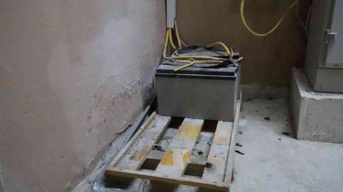 Böyle komşu düşman başına