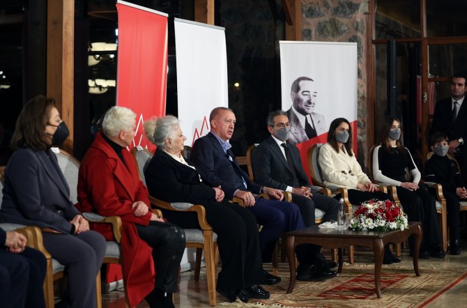 Cumhurbaşkanı Erdoğan: Alçak oyunları bozacak kararlılığa sahibiz!