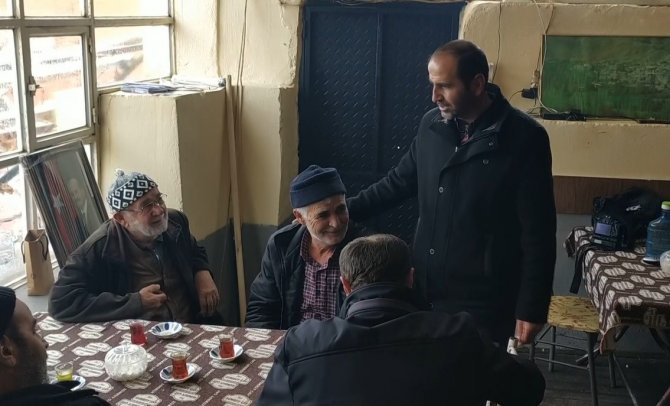 Gurbetteki 25 yılın ardından kopamadığı köyüne muhtar oldu