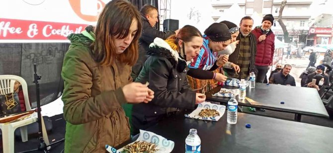 Horonu bırakıp Ahmet Çalık'a dua ettiler