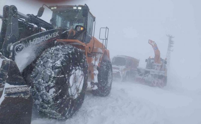 Kar savaşçıları görev başında