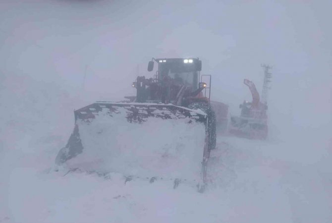 Kar savaşçıları görev başında