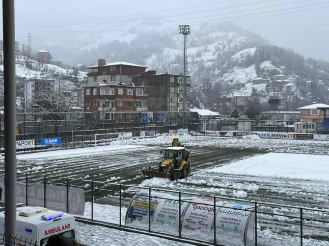 Kar yağışı nedeniyle 3. Lig maçı ertelendi