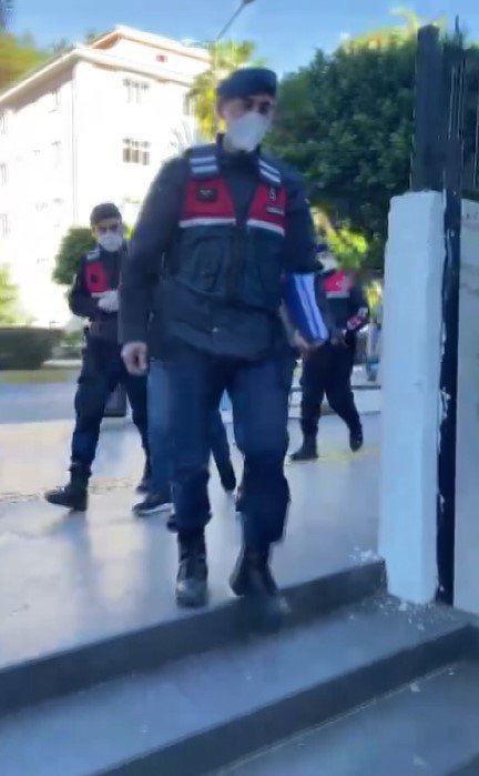 Operasyonda yakalanan suç makinesi jandarmaya ateş açtı, silah şans eseri ateş almadı