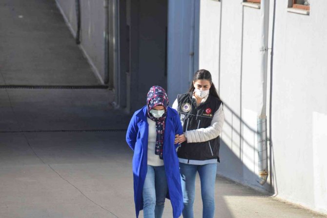 Bavulundan uyuşturucu çıkan kadın tutuklandı