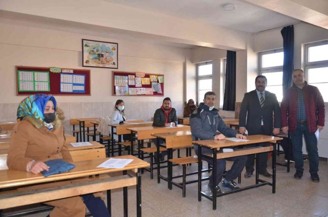 Bu kez veliler sınav heyecanı yaşadı