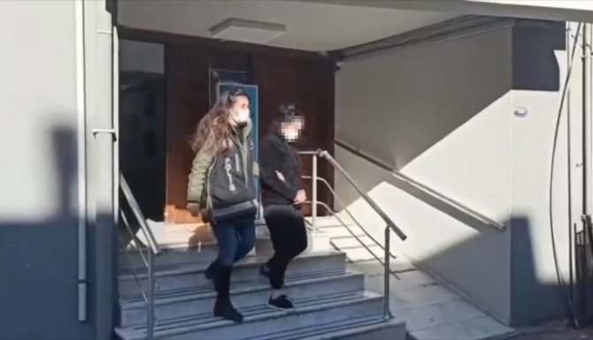 İkinci el cep telefonlarını sahte parayla satın alan şebekeye operasyon