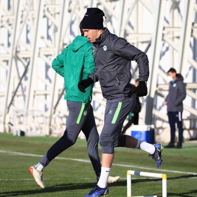 Konyaspor, Adana Demirspor maçı hazırlıklarını tamamladı