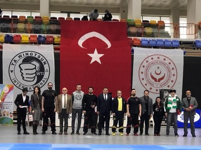 Koruma altındaki çocuklar Öz Savunma Sanatı Projesini tamamlayarak sertifikalarını aldı