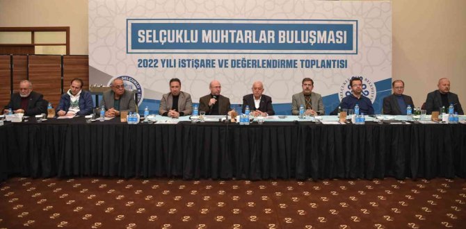 Selçuklu muhtarları istişare toplantısında buluştu