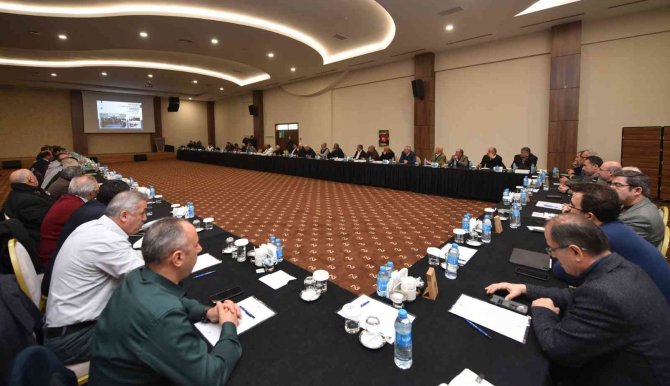 Selçuklu muhtarları istişare toplantısında buluştu