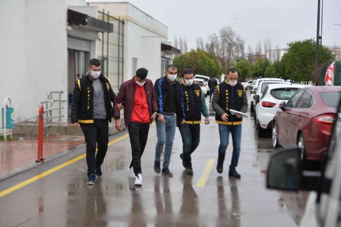 Yaşlı adamın cep telefonunu çalan zanlı tutuklandı