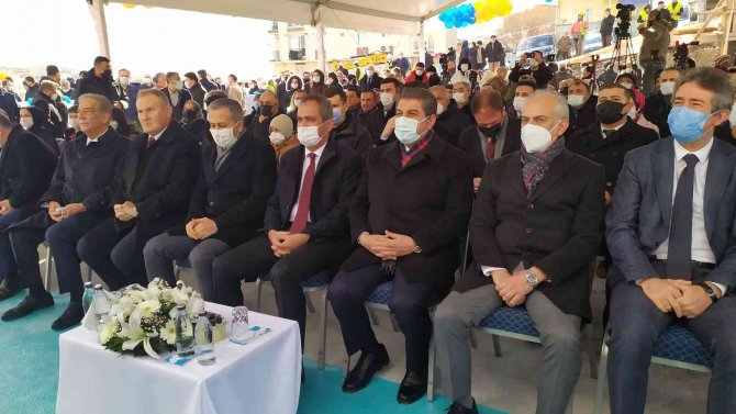 Bakan Özer’den öğretmenlere “ev ödevi” çağrısı